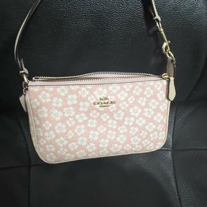 Nolita 19 With Graphic Ditsy Floral Print